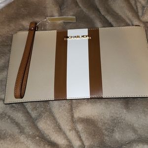 Michael Kors JSI LG CLUTCH WRISTLET
